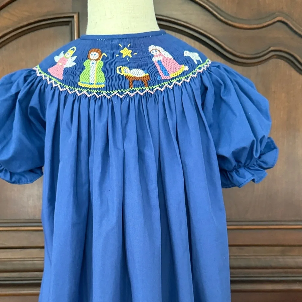 Tiaras & Frogs Nativity Smocked Bishop Dress Girls 6 Christmas Blue